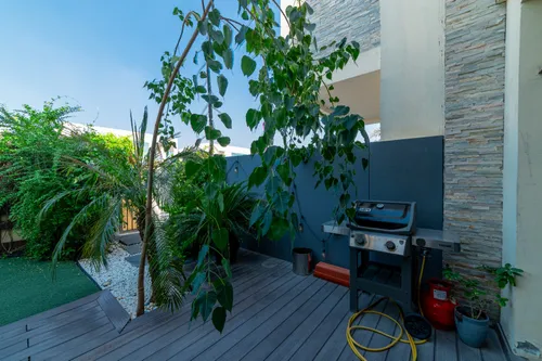 3 Bedrooms Villa in Polo Townhouses