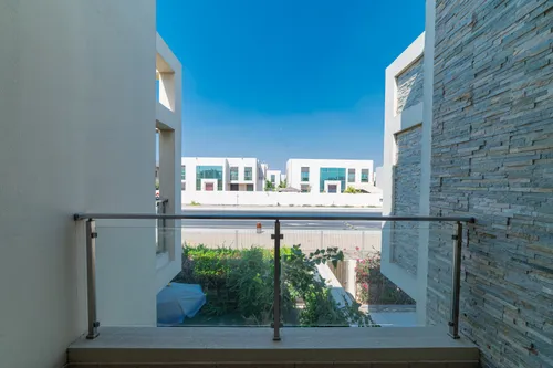 3 Bedrooms Villa in Polo Townhouses