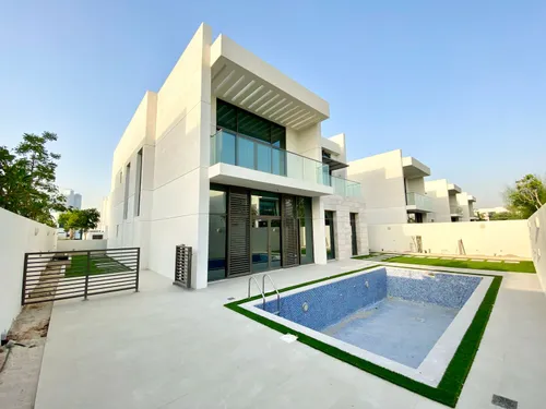4 Bedrooms Villa in District One Phase III A