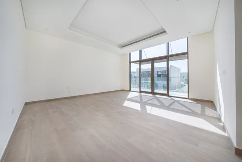 4 Bedrooms Villa in District One Phase III A