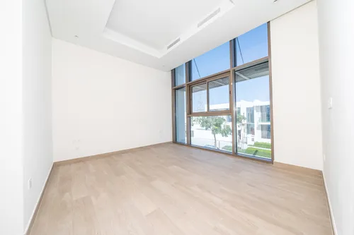 4 Bedrooms Villa in District One Phase III A