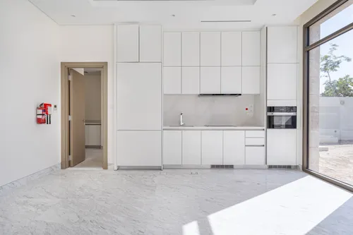 4 Bedrooms Villa in District One Phase III A