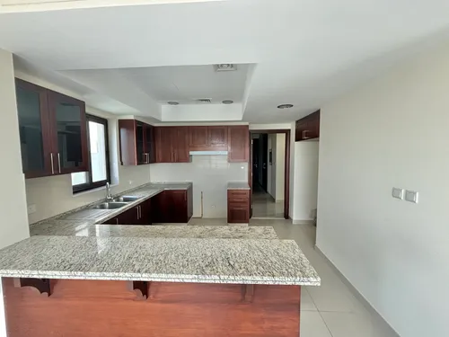 3 Bedrooms Villa in Samara