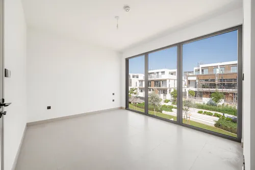 4 Bedrooms Villa in Aura 1