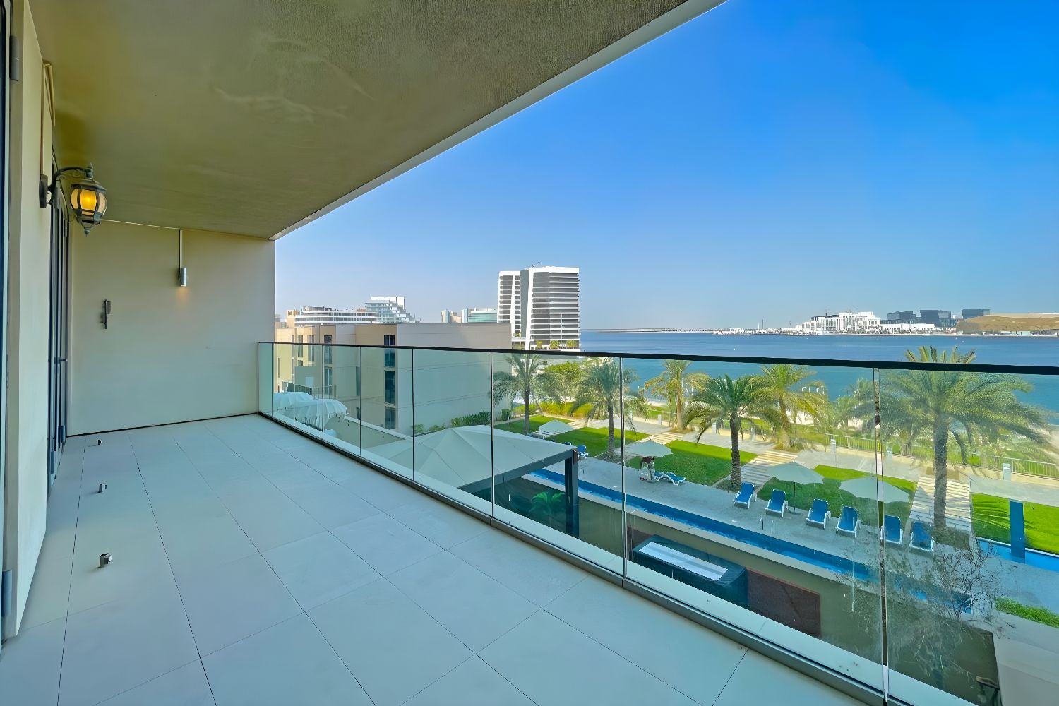 2 Bedrooms Apartment in Building A