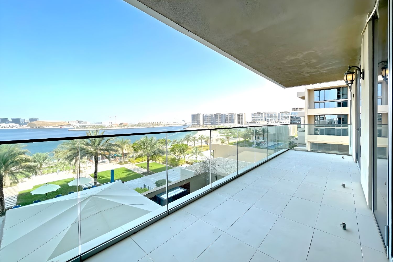 2 Bedrooms Apartment in Building A