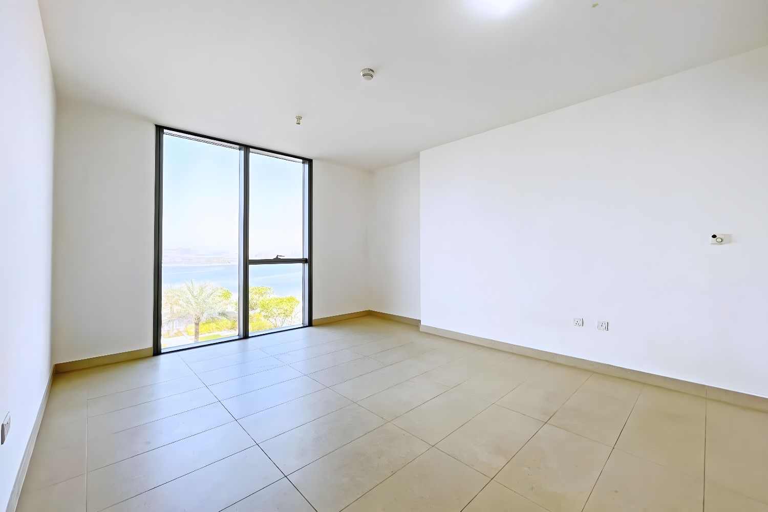 2 Bedrooms Apartment in Building A