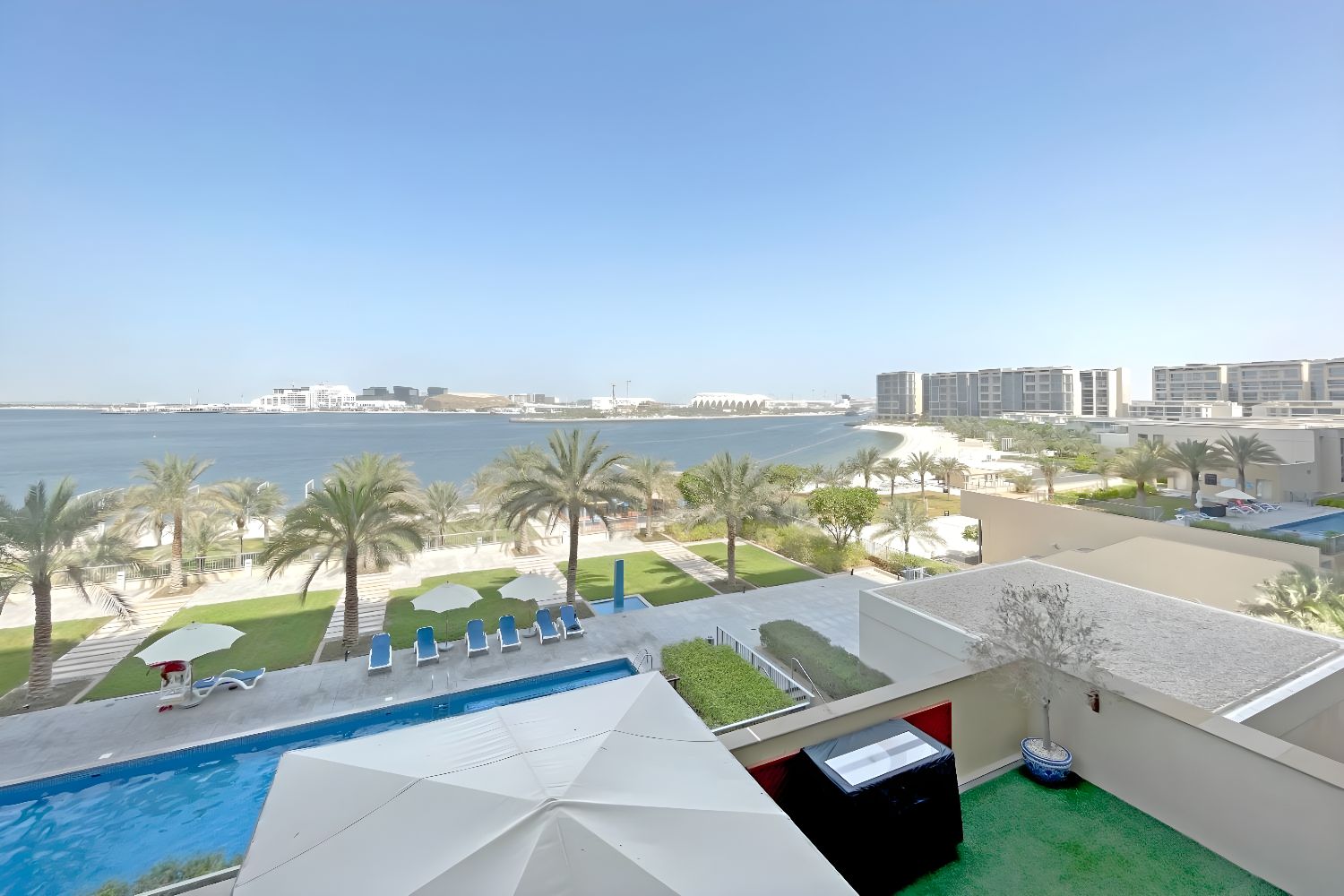 2 Bedrooms Apartment in Building A