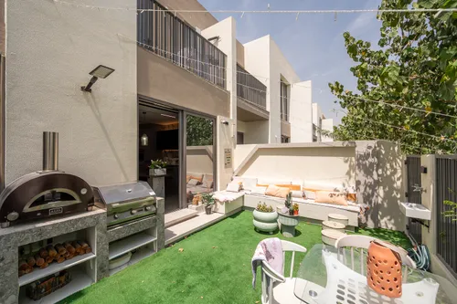 3 Bedrooms Townhouse in Elan 1