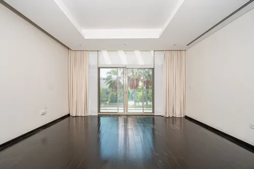 6 Bedrooms Villa in District One Villas