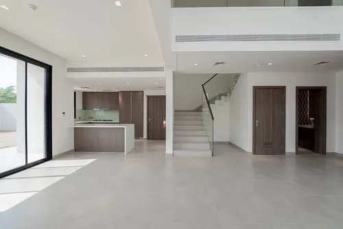 4 Bedrooms Duplex in The Magnolias