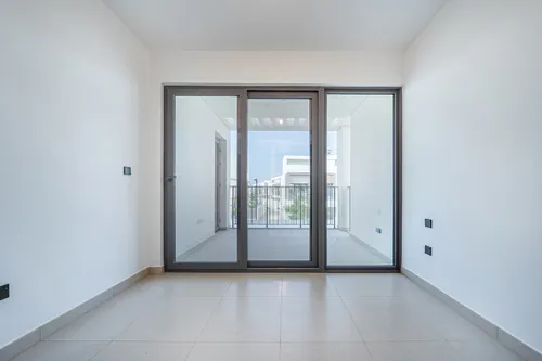 4 Bedrooms Villa in Aura 1