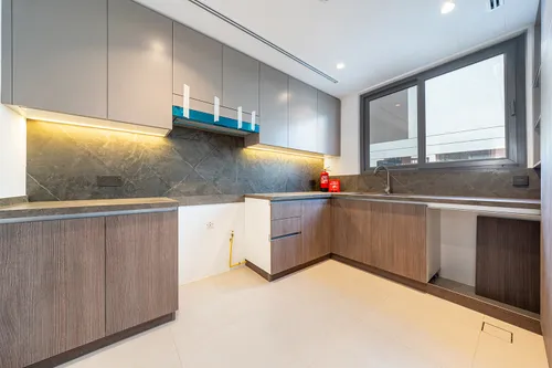 4 Bedrooms Villa in Aura 1