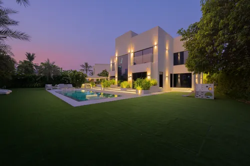 Skyline Views | Upgraded | Plot 13,800