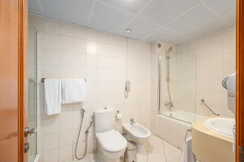 3 Bedrooms Hotel Apartment in Roda Al Murooj