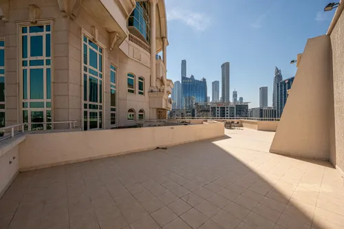 3 Bedrooms Hotel Apartment in Roda Al Murooj