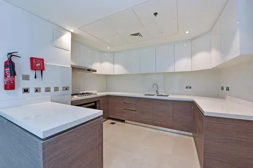 3 Bedrooms Apartment in Al Hadeel