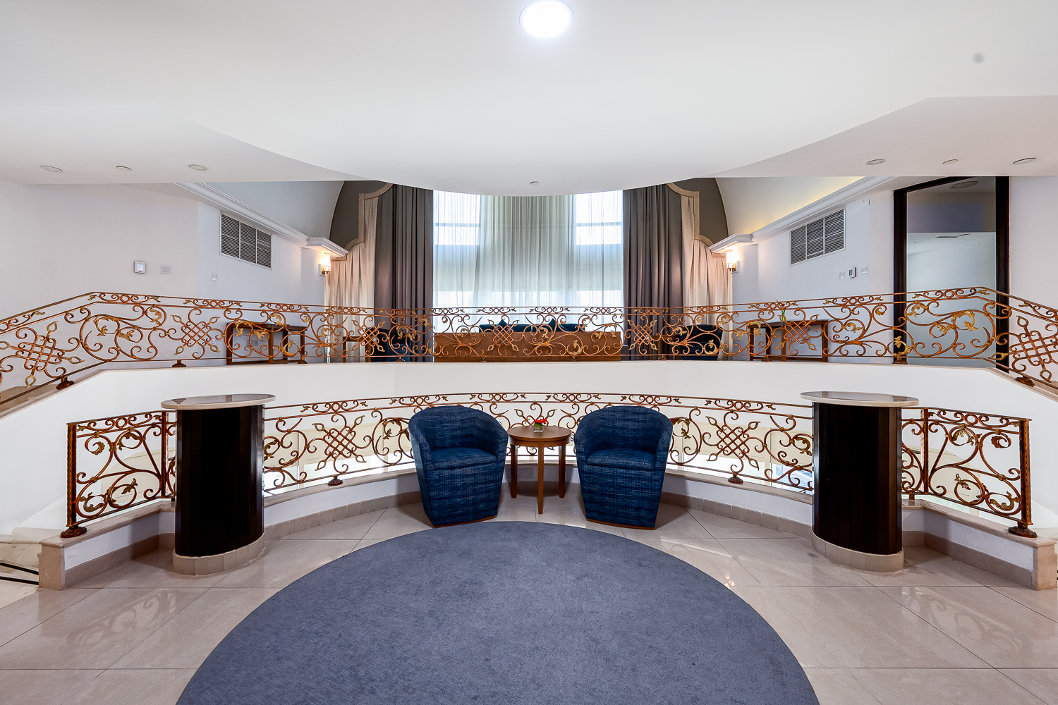 4 Bedrooms Penthouse in Roda Al Murooj