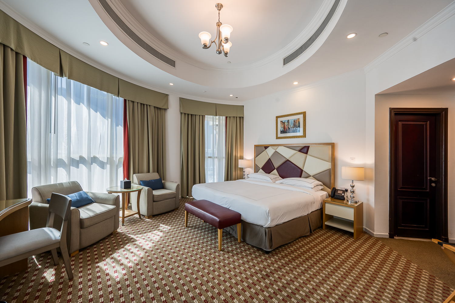 4 Bedrooms Penthouse in Roda Al Murooj