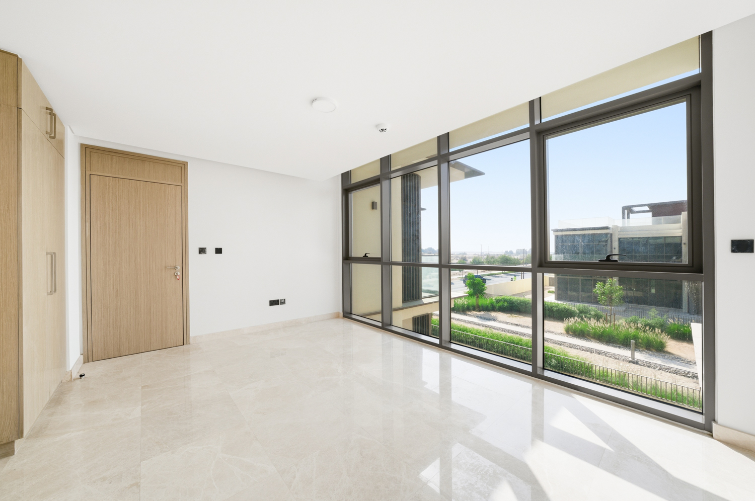 5 Bedrooms Villa in Golf Place 2