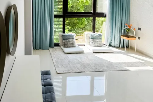 5 Bedrooms Villa in The Field