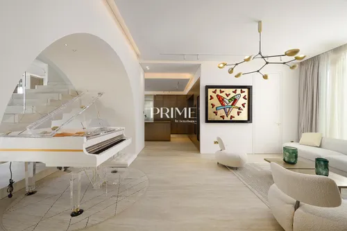 4 Bedrooms Villa in Entertainment Foyer