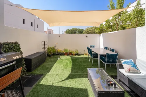 2 Bedrooms Townhouse in Al Burooj Residence 1