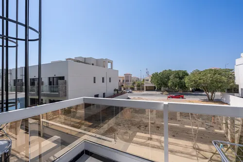 2 Bedrooms Townhouse in Al Burooj Residence 1