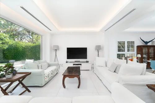 3 Bedrooms Villa in Maeen 5