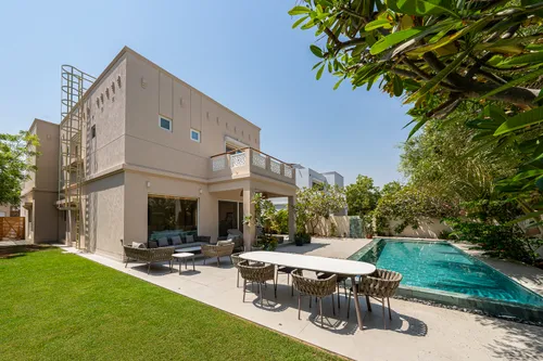3 Bedrooms Villa in Maeen 5