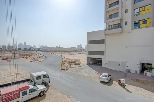 3 Bedrooms Apartment in Blue Reef Building