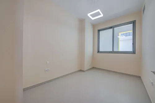 3 Bedrooms Apartment in Blue Reef Building