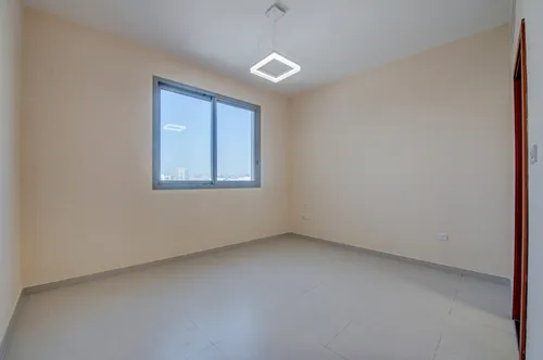 3 Bedrooms Apartment in Blue Reef Building