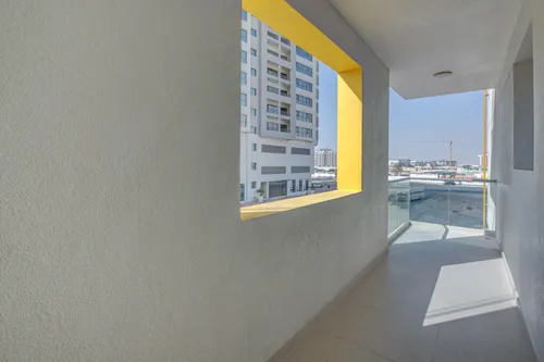 3 Bedrooms Apartment in Blue Reef Building