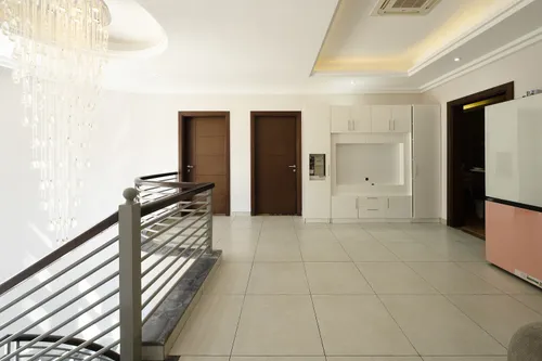 6 Bedrooms Villa in B Villas