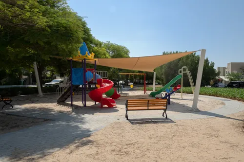 6 Bedrooms Villa in B Villas