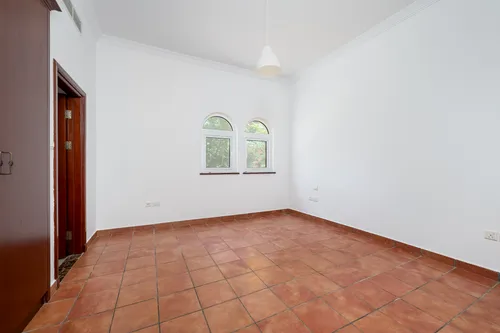 5 Bedrooms Villa in The Aldea