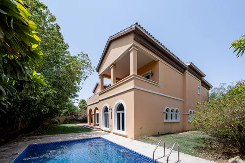 5 Bedrooms Villa in The Aldea
