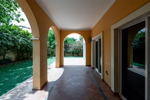 5 Bedrooms Villa in The Aldea