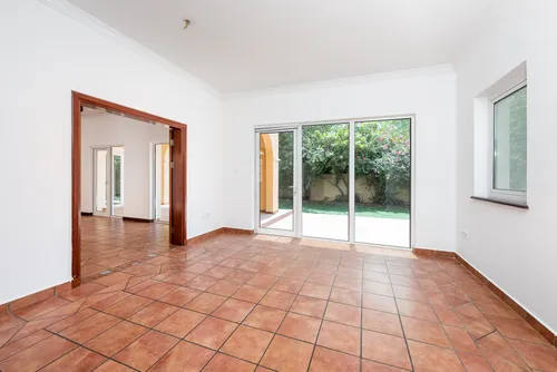 5 Bedrooms Villa in The Aldea