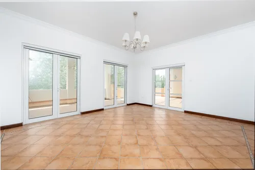 5 Bedrooms Villa in The Aldea