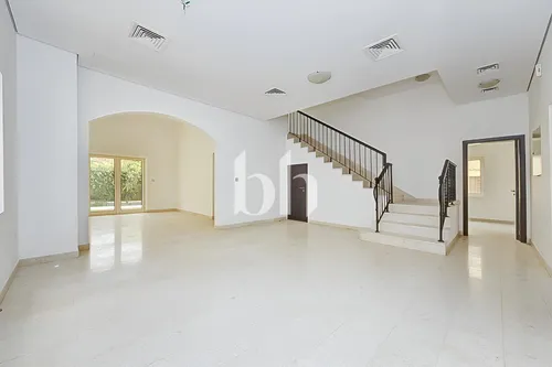 SpaciousIPrivate Pool|Large Plot|Upgraded