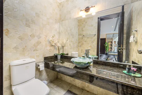 5 Bedrooms Villa in Hacienda