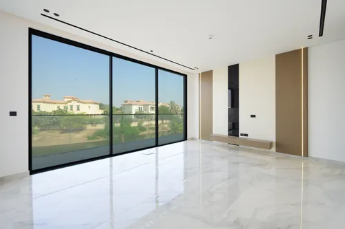 5 Bedrooms Villa in Jumeirah Park Homes