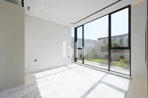 5 Bedrooms Villa in Jumeirah Park Homes