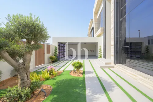 5 Bedrooms Villa in Jumeirah Park Homes
