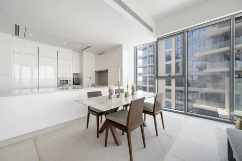 3 Bedrooms Apartment in Canal Front Residence 7