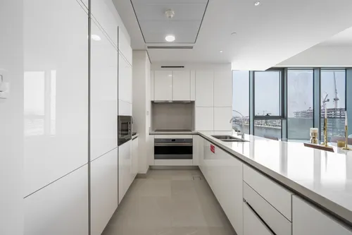 3 Bedrooms Apartment in Canal Front Residence 7