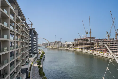 3 Bedrooms Apartment in Canal Front Residence 7