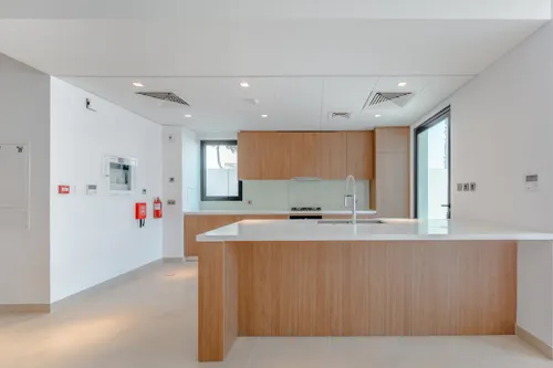 4 Bedrooms Townhouse in The Magnolias